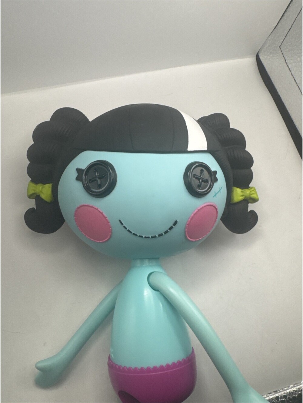 Lalaloopsy Scraps Stitched 'N' Sewn Doll 12" Blue Full Sized Shoes RARE 2010